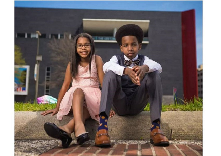 Feature news: The Brother-Sister Team Teaching Other Kids About Stock Market